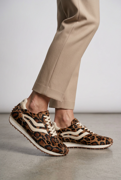 Tenis Rio de piel con pelo leopardo