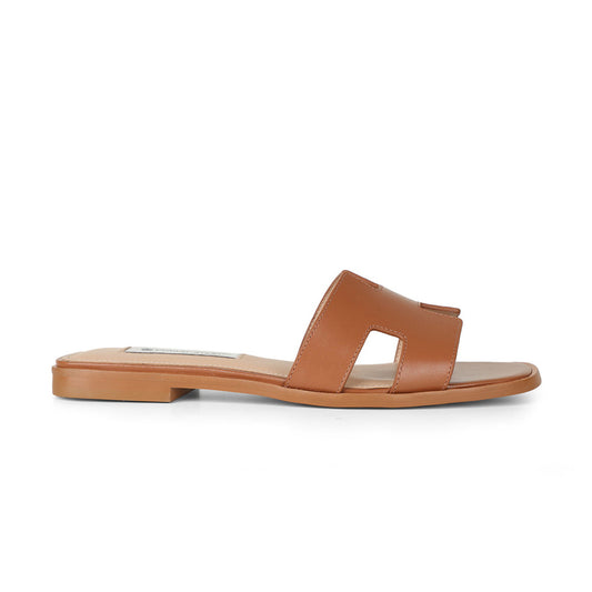Bethany Flat Sandal Leather Almond