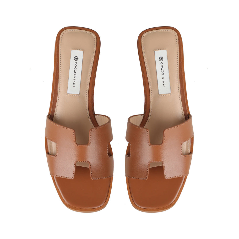 Bethany Flat Sandal Leather Almond