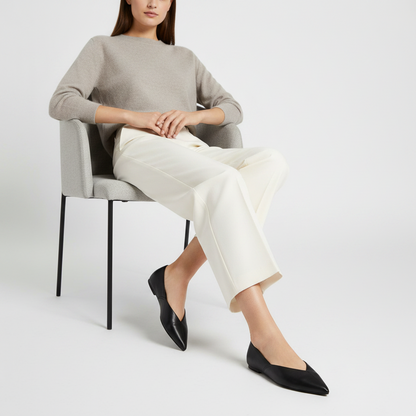 Viena Flat Black Leather