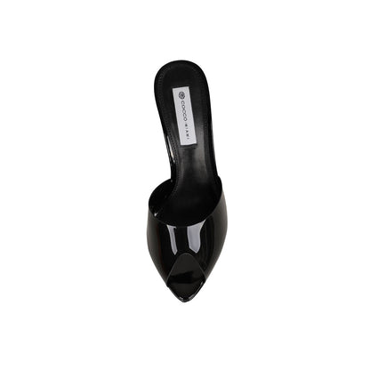 Vega platform sandal in black patent leather, top view of the footbed